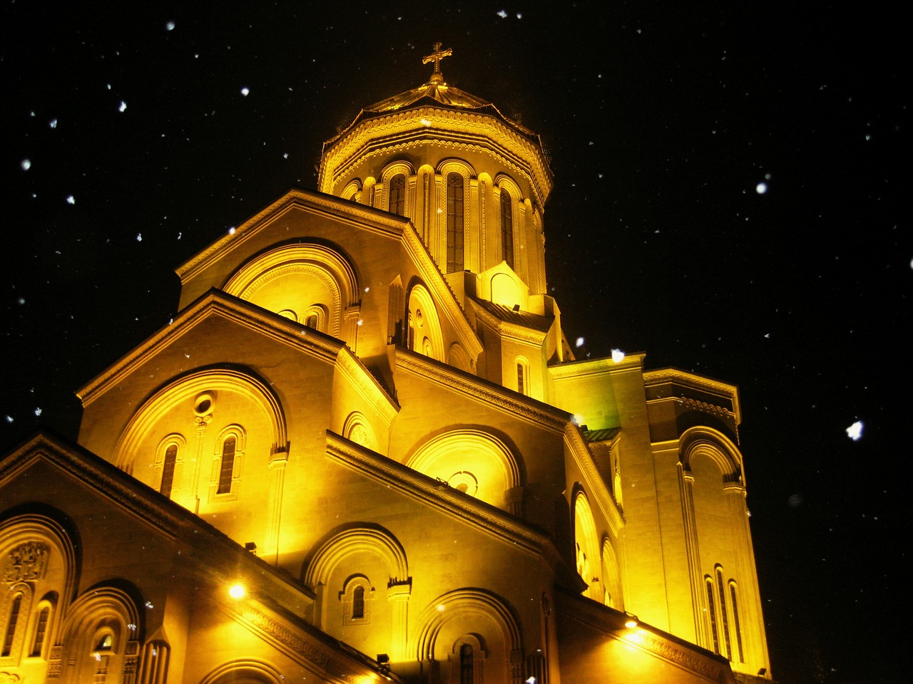 tbilisi_689412_1280.jpg